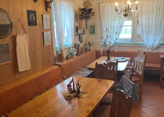 Gaestehaus Anna بيت ضيافة